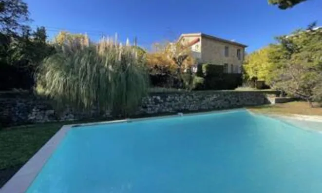 Недвижимость Villa Petit Juas: 2