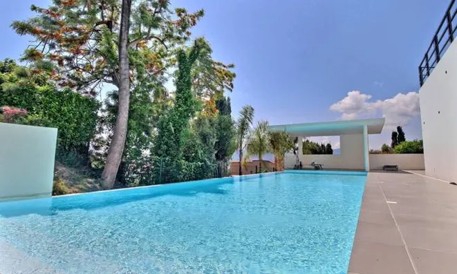 Недвижимость Villa La Bocca: 1