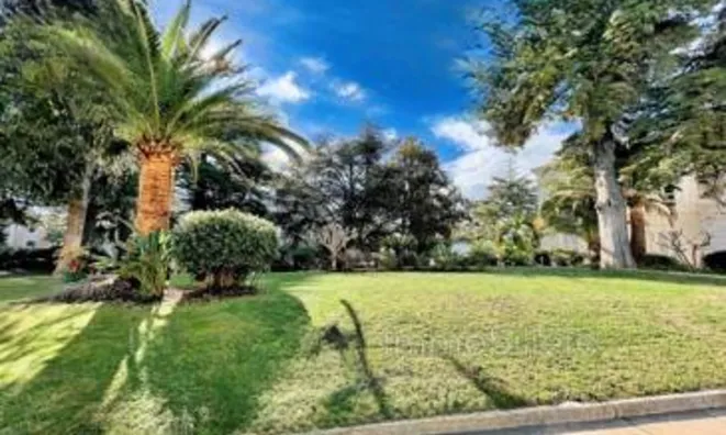 Недвижимость Villa Croix des Gardes: 12