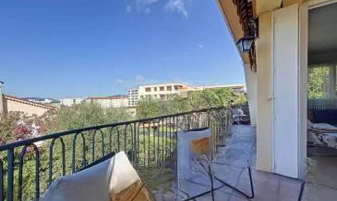 Недвижимость Villa Croix des Gardes: 2