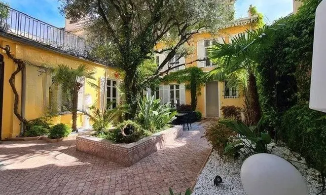 Недвижимость Villa Petit Juas: 19