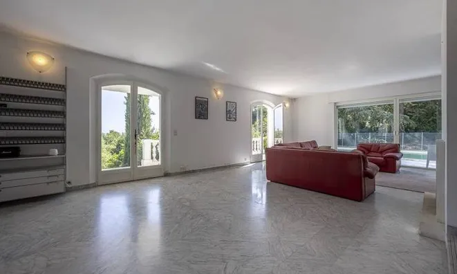 Недвижимость Villa Petit Juas: 4