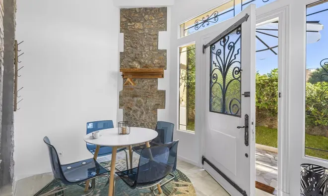 Недвижимость Villa Croix des Gardes: 2