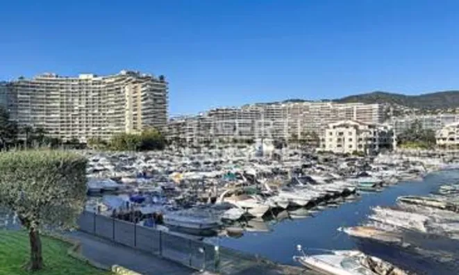 Недвижимость Villa Marina Mandelieu: 2