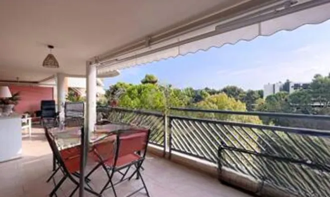 Недвижимость Villa La Bocca: 3