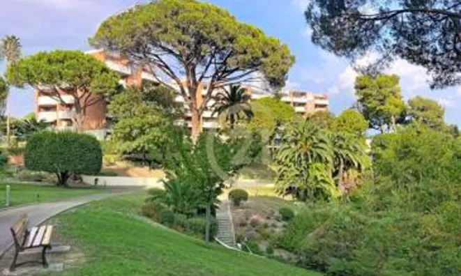 Недвижимость Villa La Bocca: 18