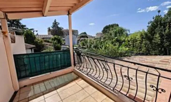 Недвижимость Villa La Bocca: 17