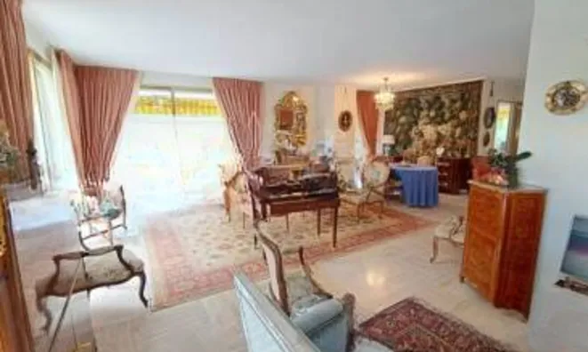 Недвижимость Villa Croix des Gardes: 8