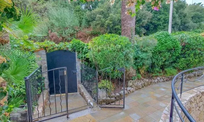 Недвижимость Villa Croix des Gardes: 21