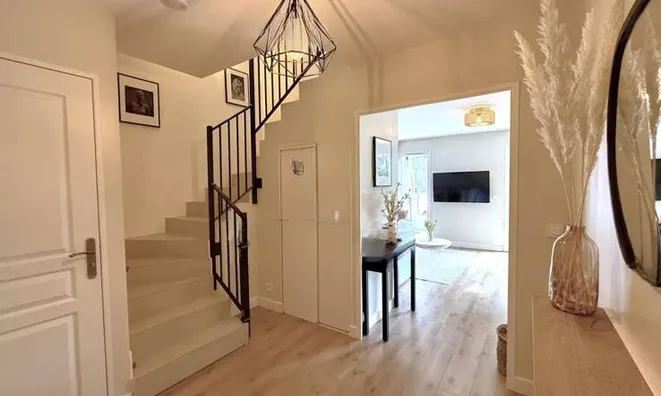 Недвижимость Villa Croix des Gardes: 10