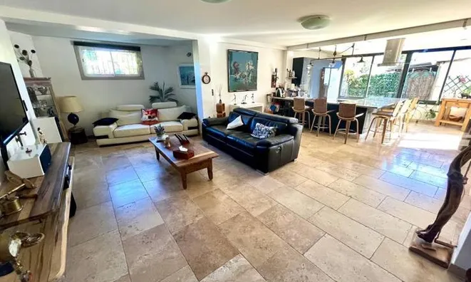 Недвижимость Villa Cannes La Bocca: 1