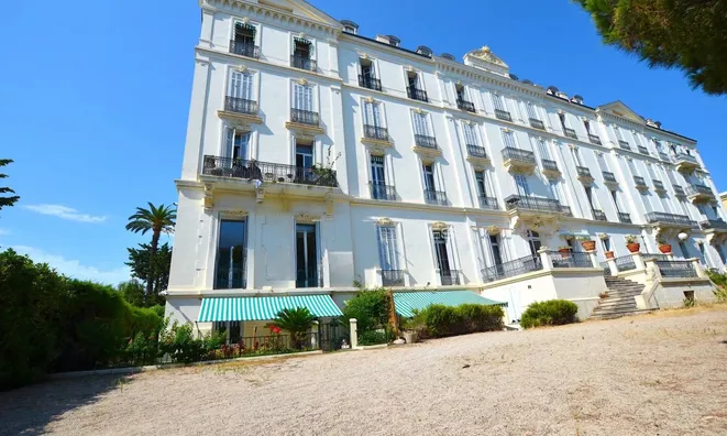 Недвижимость Villa Cannes Pointe Croisette: 2