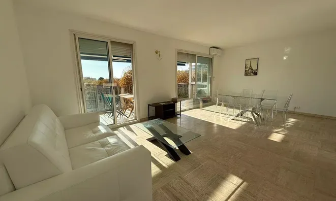 Недвижимость Villa Croix des Gardes: 1