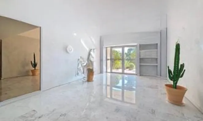 Недвижимость Villa Petit Juas: 11