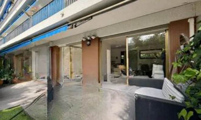 Недвижимость Villa Petit Juas: 2