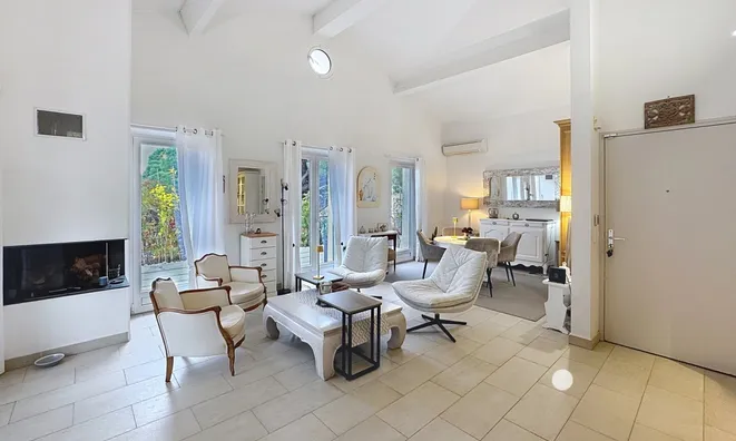 Недвижимость Villa Croix des Gardes: 6