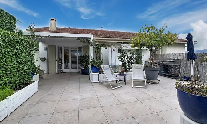 Недвижимость Villa Croix des Gardes: 11