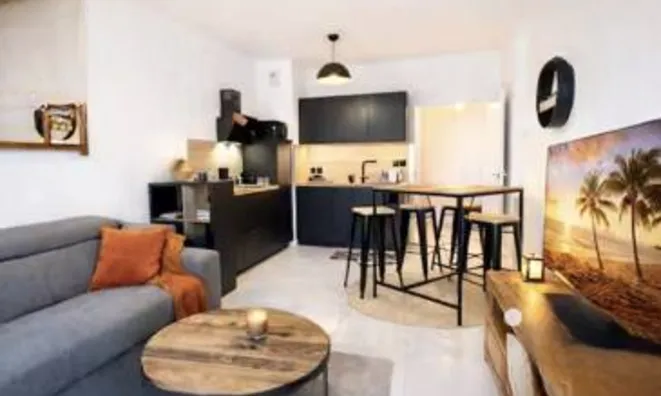 Недвижимость Villa Petit Juas: 2