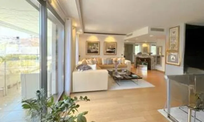 Недвижимость Villa Croix des Gardes: 3