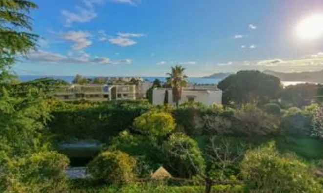 Недвижимость Villa Croix des Gardes: 2