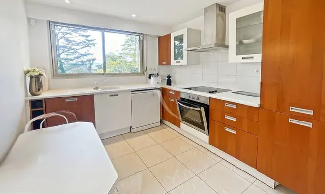 Недвижимость Villa Croix des Gardes: 3