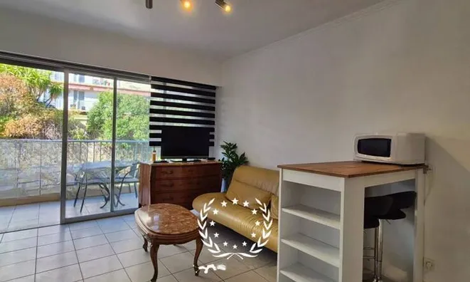 Недвижимость Villa Petit Juas: 1