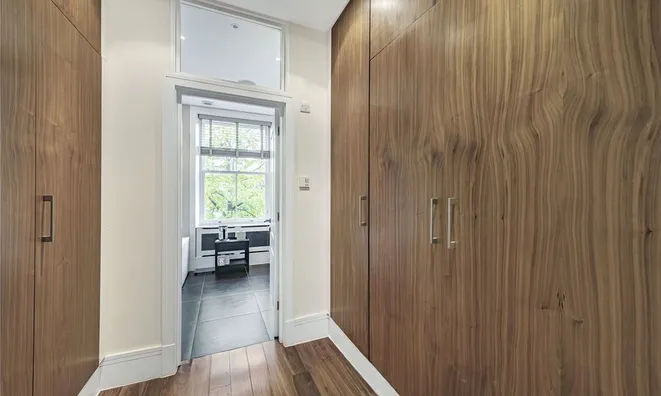 Недвижимость Cathcart Road: 1