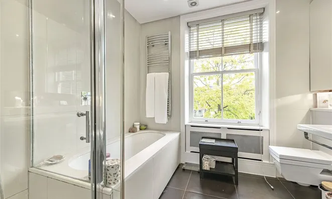 Недвижимость Cathcart Road: 2