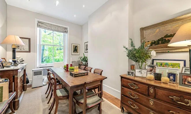 Недвижимость Cathcart Road: 16