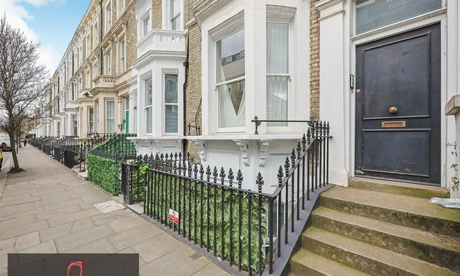 Недвижимость Finborough Road: 4