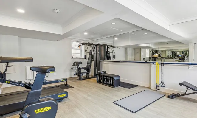 Недвижимость Elystan Street: 3