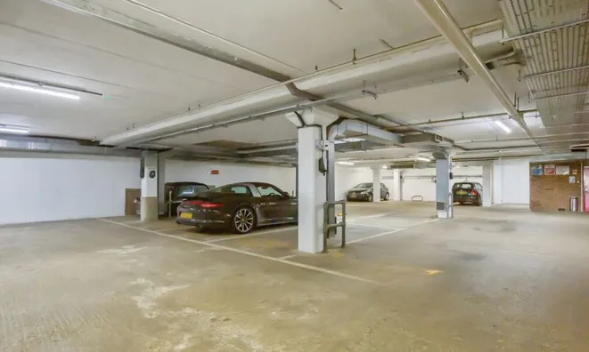 Недвижимость Elystan Street: 5