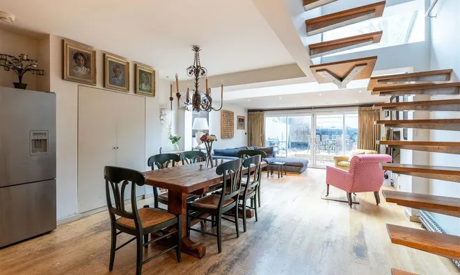 Недвижимость Fulham Road: 2