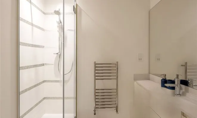 Недвижимость Roland Way: 7