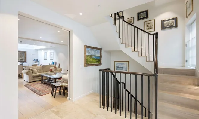 Недвижимость Roland Way: 29