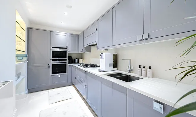 Недвижимость Redcliffe Square, Chelsea: 12