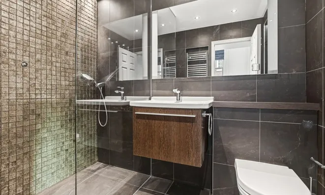 Недвижимость Redcliffe Square: 1