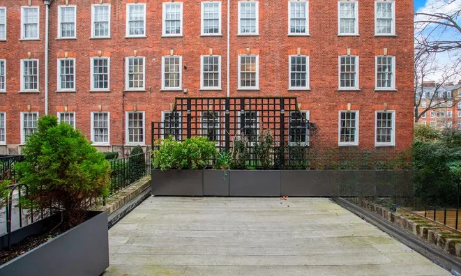 Недвижимость Redcliffe Square: 3