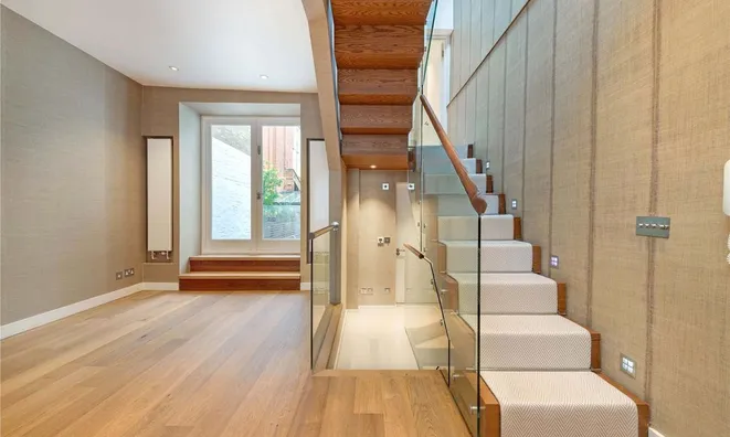 Недвижимость Bramerton Street: 4