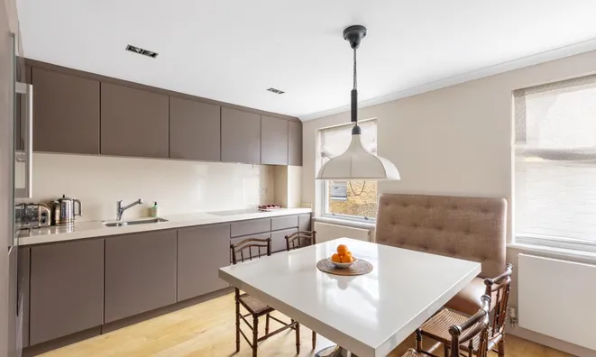 Недвижимость Tregunter Road: 14