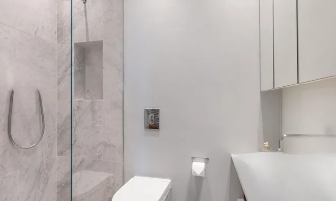 Недвижимость Tregunter Road: 16