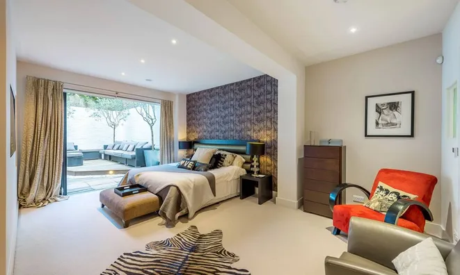 Недвижимость Roland Gardens, South Kensington: 1