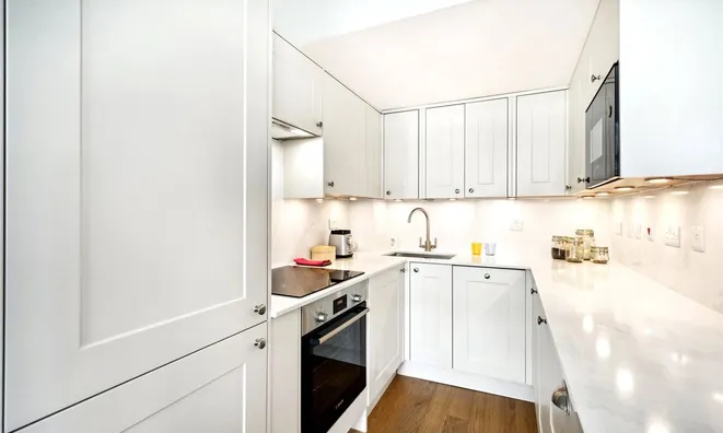 Недвижимость Redcliffe Road, First Floor Flat: 8