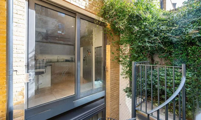 Недвижимость Roland Way, South Kensington: 11