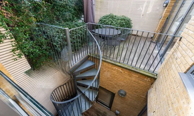 Недвижимость Roland Way, South Kensington: 18