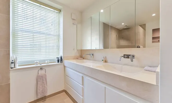 Недвижимость Roland Way, South Kensington: 21