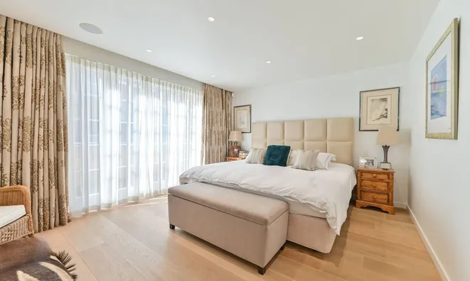 Недвижимость Roland Way, South Kensington: 30