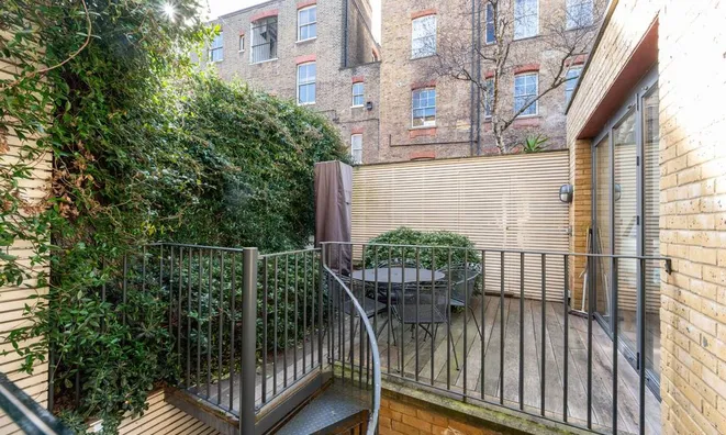 Недвижимость Roland Way, South Kensington: 35