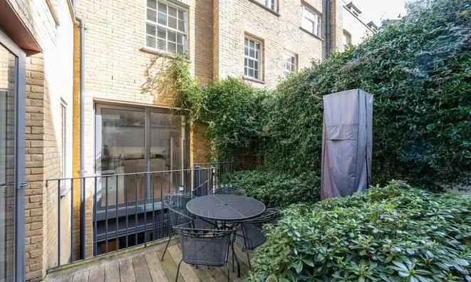 Недвижимость Roland Way, South Kensington: 44