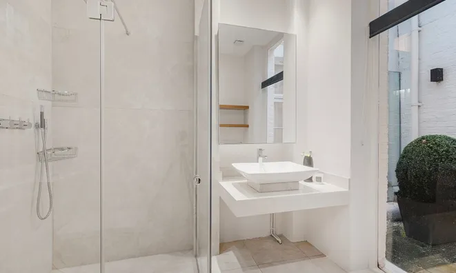 Недвижимость Hans Road: 8